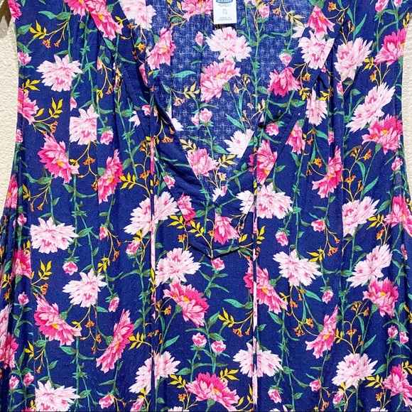 Old Navy Floral Sleeveless Blouse XL - Picture 2 of 4